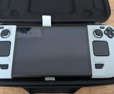Steam Deck LCD 256GB + Dock + Controller bundle
