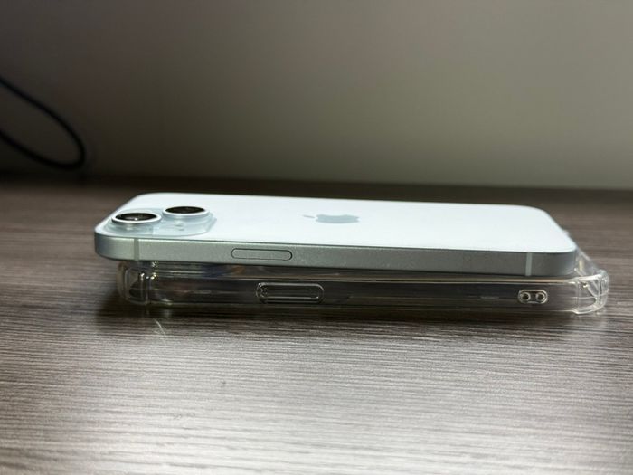 iPhone 15 128GB Unlocked NO FACE ID