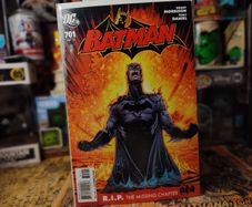 Batman ! Issue #701 ! R.I.P. The Missing Chapter ! 2010 ! by DC Comics !