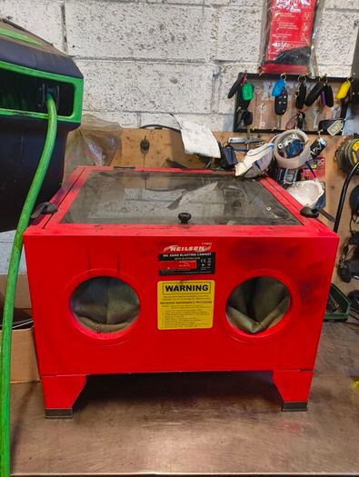 90l sandblasting cabinet