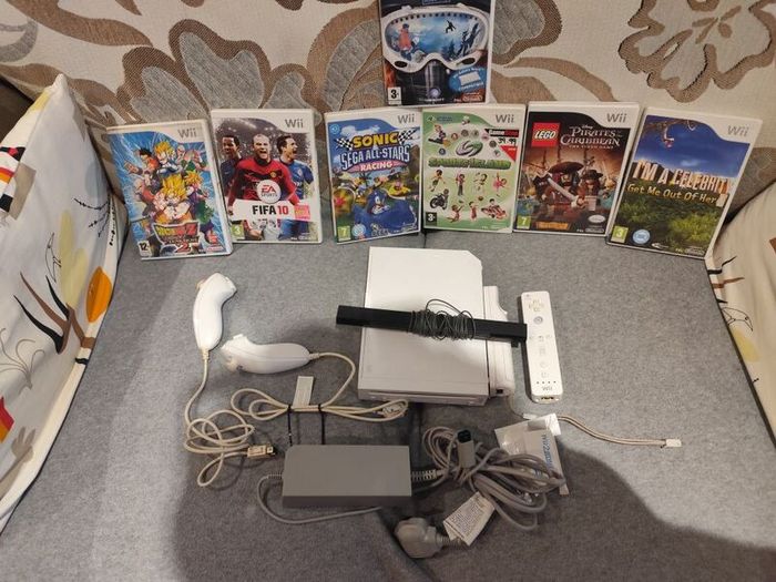 Wii bundle with 7 games