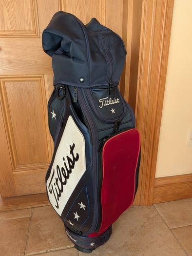 Titleist Tour Series Mid-Size bag - Special Edition US Open