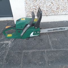 chainsaw