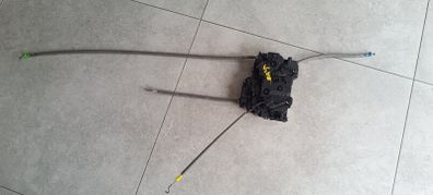 Mercedes lock door