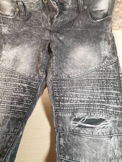 Mens southpole biker style jeans Size w 34 L 30 Black stonewash