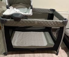 travel cot