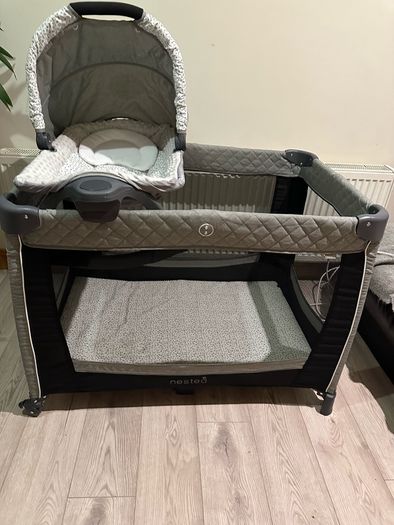 travel cot
