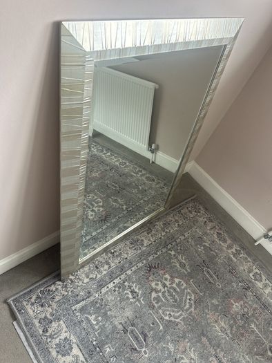 Console Table / Mirror
