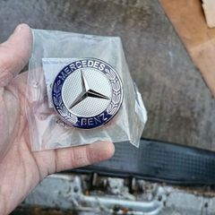 mercedes badge