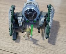 lego Yoda Star fighter