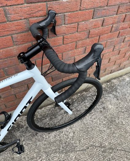 Giant Contend AR Road Bike