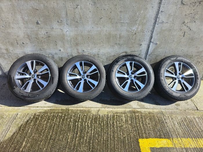 Genuine Toyota RAV4, Nissan, Mazda 17" Alloys & Tyres