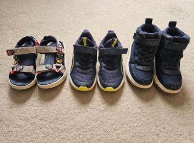 kids shoes size 11