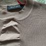 jumper Bnwt fine knit ruffled front sleeveless fine knit top small Image 4