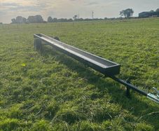 Portable feed trough
