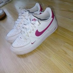 girls trainers