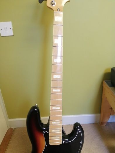 Fender Marcus Miller Jazz Bass Tobacco Sunburst Mij