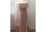 Elegant satin formal dress - Size 6