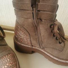 ladies boots