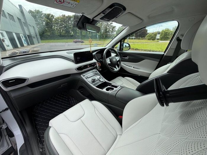 2021 Hyundai Santa Fe Plug-In Hybrid Low mileage