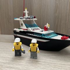 Lego police wave cops