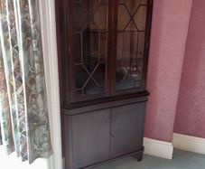 glass corner