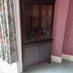 glass corner
