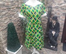 Vintage 60s 70s green Geometric print dress