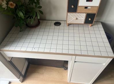 Work Table/Desk
