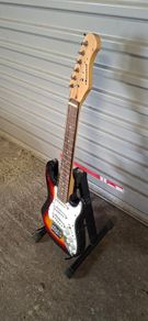 Burwood electric guitar 3/4 size