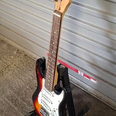 Burwood electric guitar 3/4 size