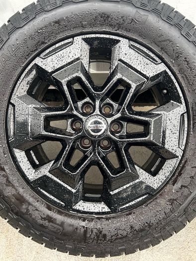 Genuine Nissan Navara 18" Alloy Wheels