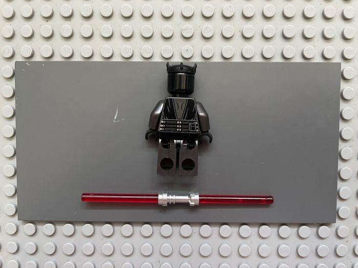 lego Star Wars sw1155 Darth Maul minifigure- Printed Legs with Silver Armor