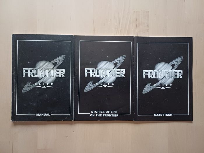 Amiga Frontier Elite 2 Game Manuals & Star Map