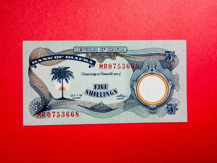Biafra 5 /- Shillings. 1968  Pick 3a.  UNC  scarce