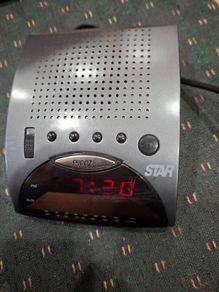 vintage led clock radio