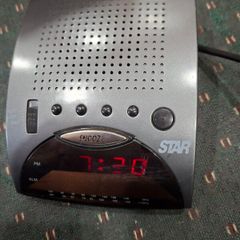 vintage led clock radio