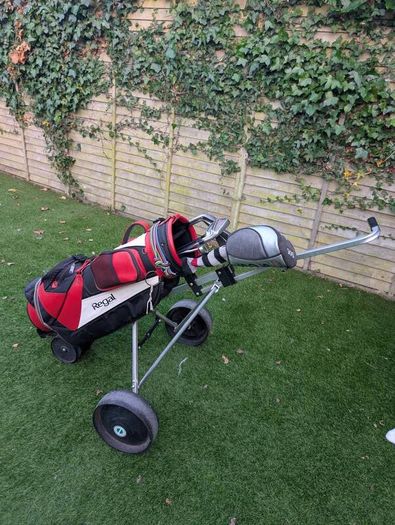 golf club set including bag and trolley