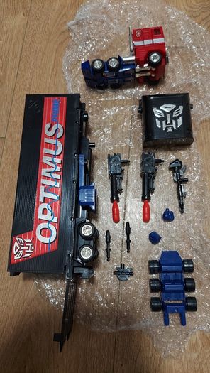Transformer Optimus G2