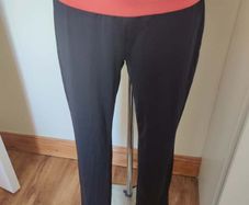 Vivess black sports bottoms size UK14 EU42 Postage included