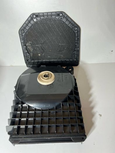 Bmw 2009 3 Series E90 E91 E92 E93 Right Central Bass Speaker 6945418 A1l2b57s
