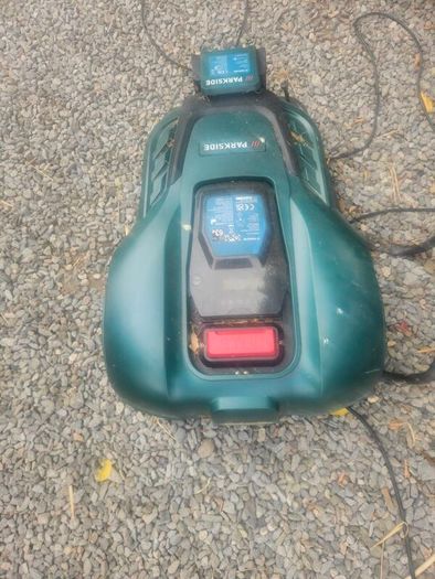 robot lawnmower