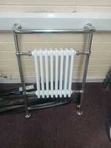 Bathroom towel radiator
