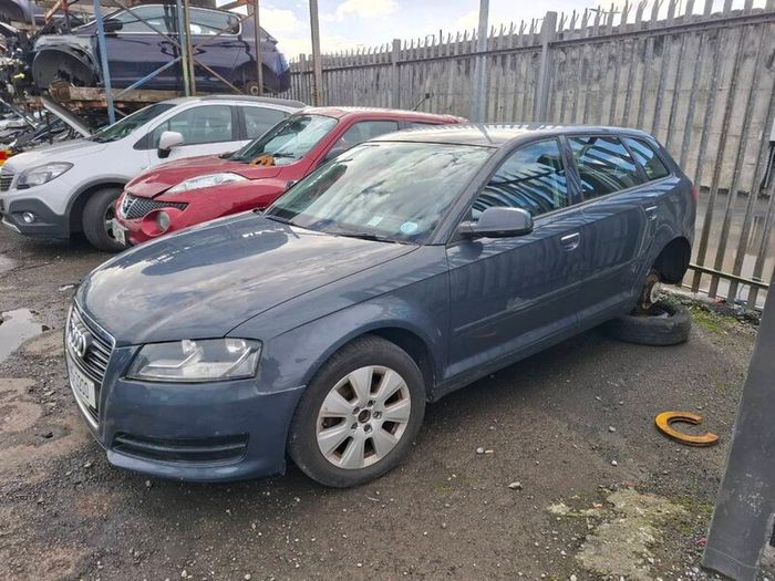 2011 Audi a3 1.6 tdi breaking for parts