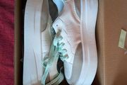 Trainers . New . Size 41eu