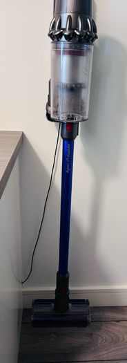 Dyson V11 Absolute