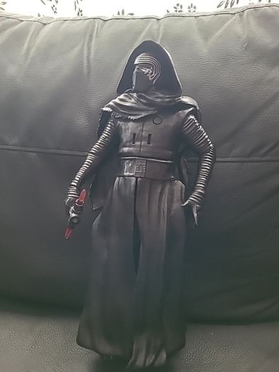 Disney Store Large Star Wars Talking Kylo Ren Aciton Figure Broken saber 14"