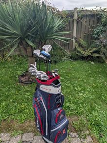 Lovly set of golf clubs