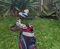 Lovly set of golf clubs