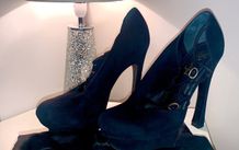 Black Suede Yves Saint Laurent Palais Bootie Platform Heel. Size 38